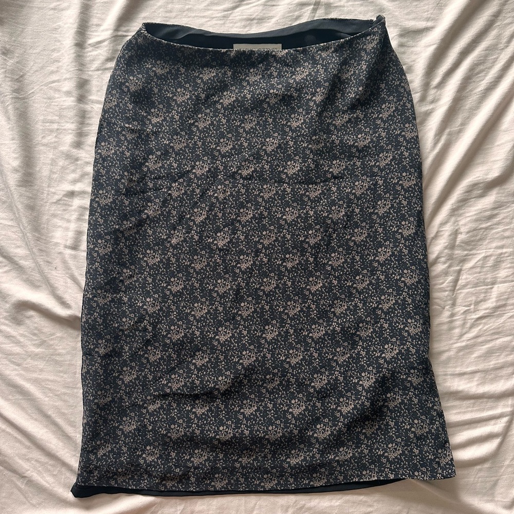Vintage Gray Floral Midi Skirt - Casual Corner